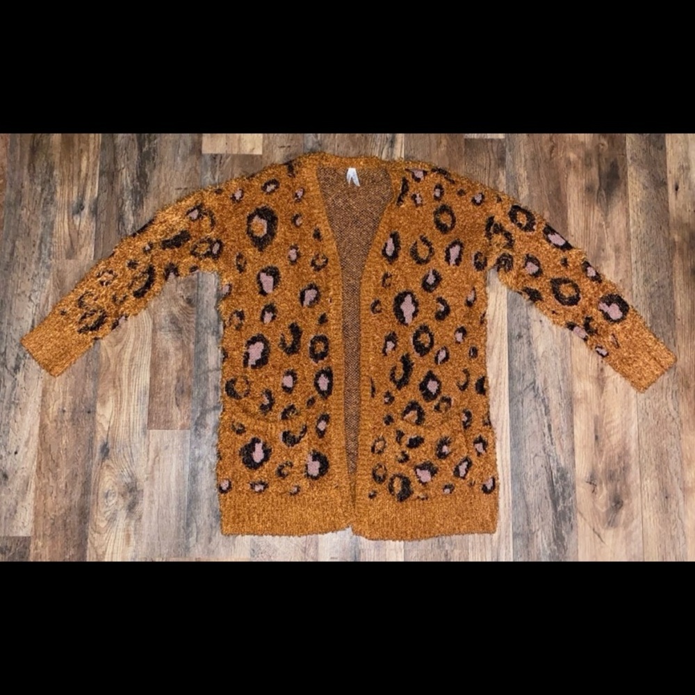 Cheetah print cardigan - Picture 5 of 5